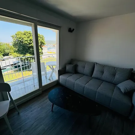 Apartman Mediterraneo And Sukošan