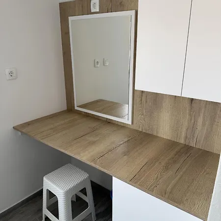 Apartman Mediterraneo And Sukošan