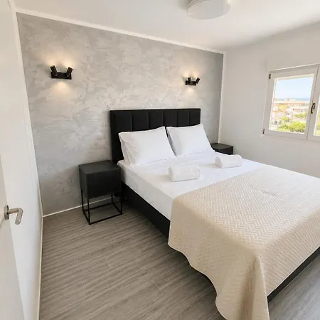 Apartman Mediterraneo And Sukošan