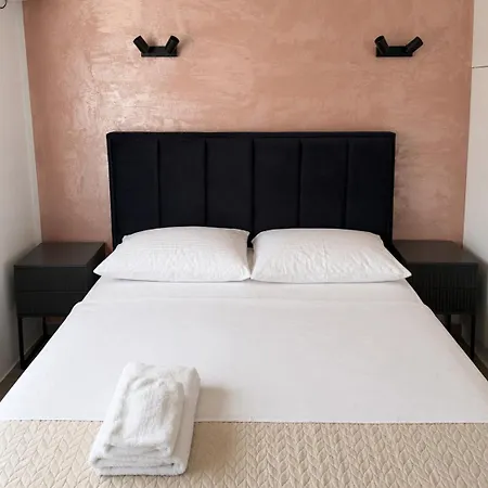 Mediterraneo And Apartman *